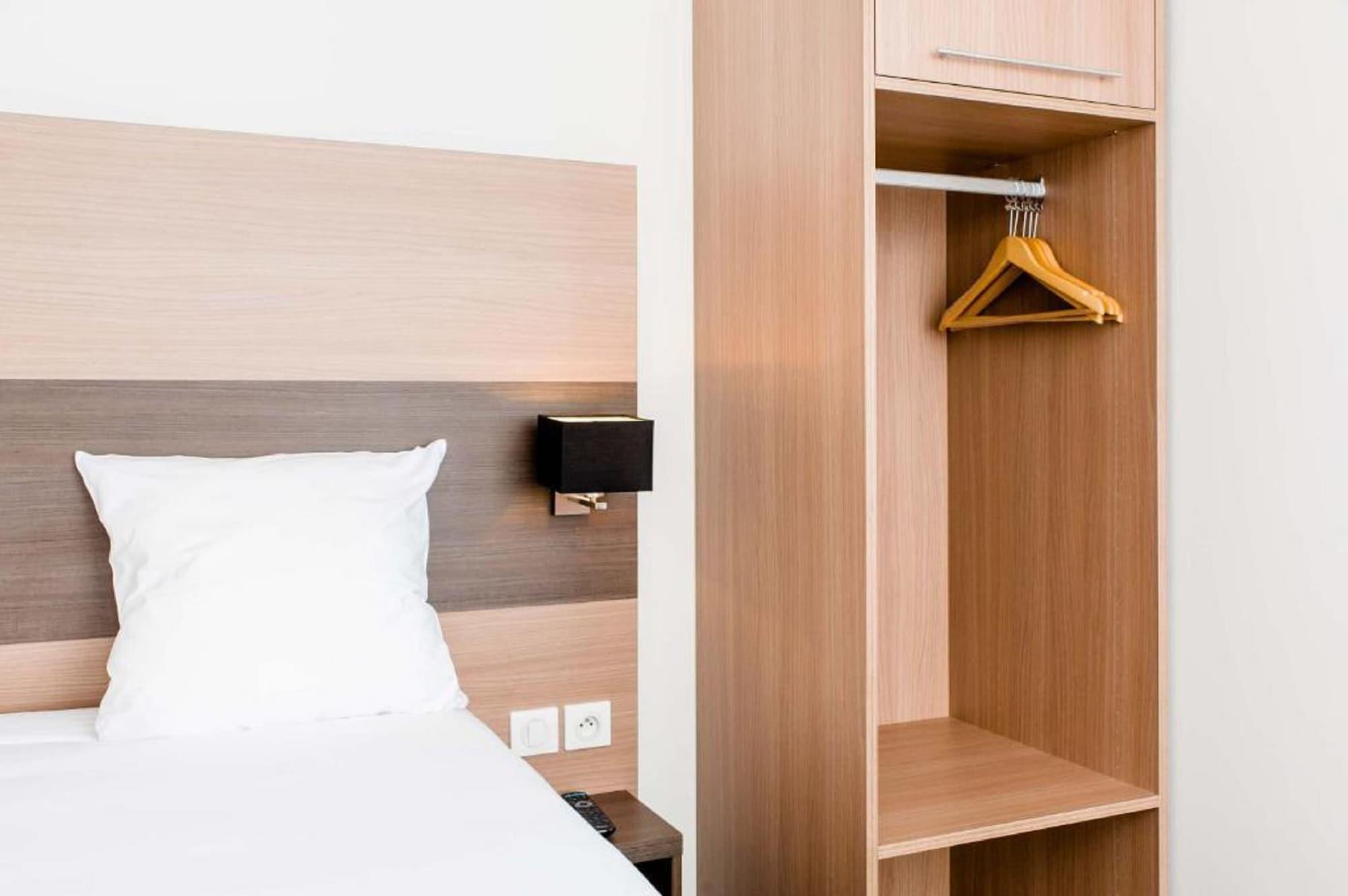 Dios Hotel Bruguieres Ngoại thất bức ảnh