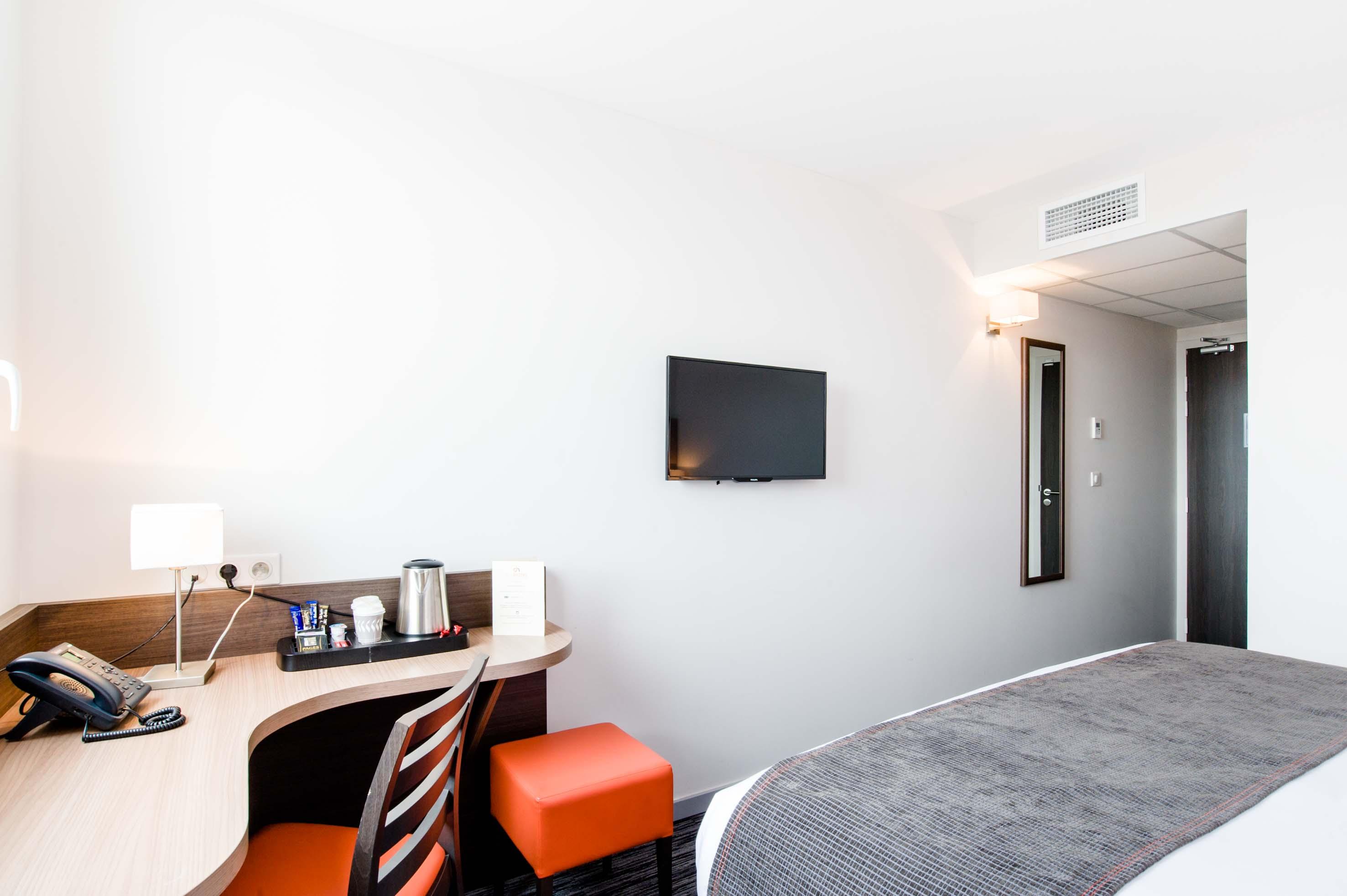 Dios Hotel Bruguieres Ngoại thất bức ảnh