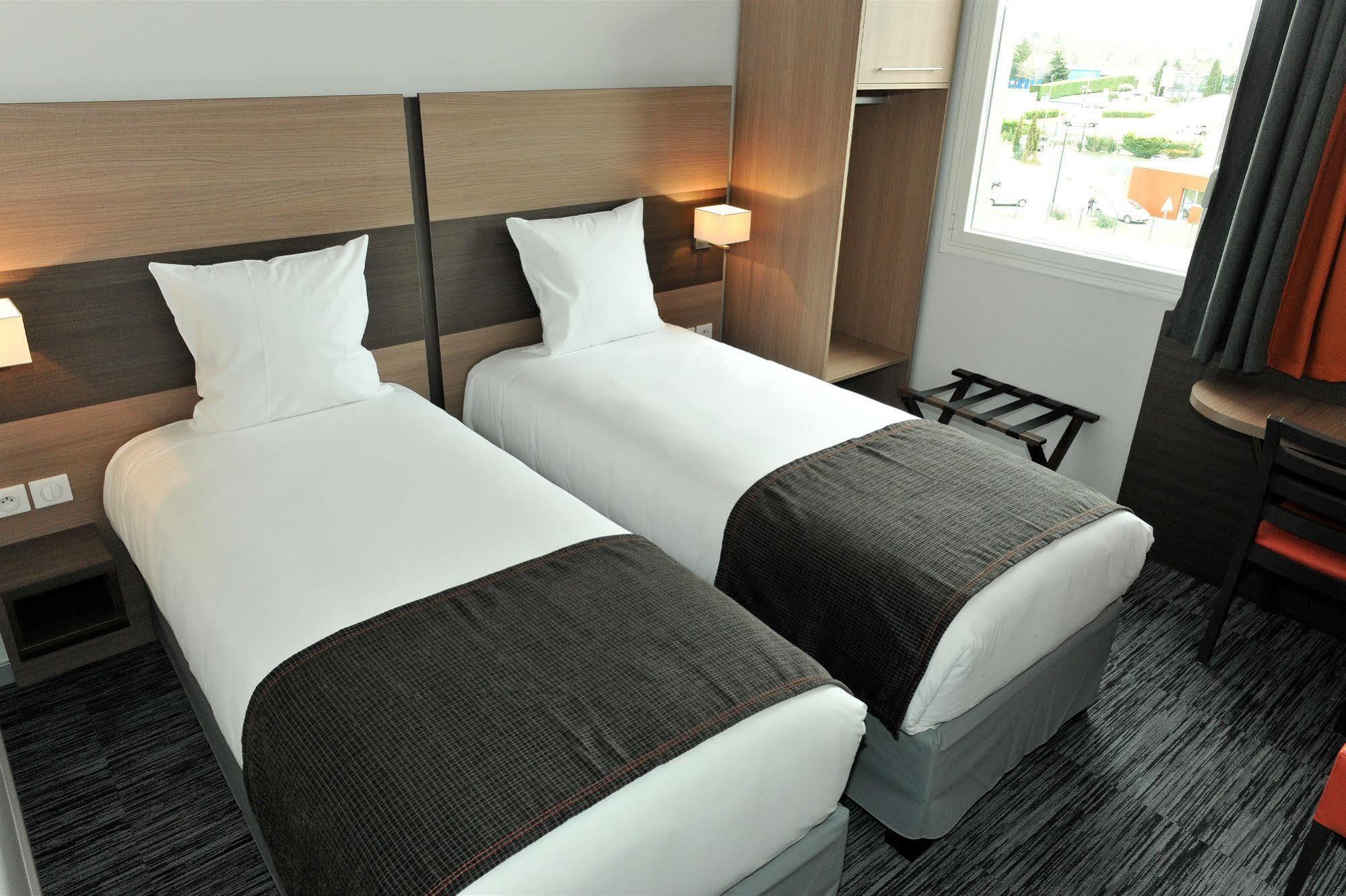 Dios Hotel Bruguieres Ngoại thất bức ảnh